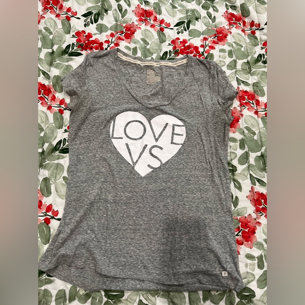 ⚪️Victoria's Secret Heather Gray T-Shirt